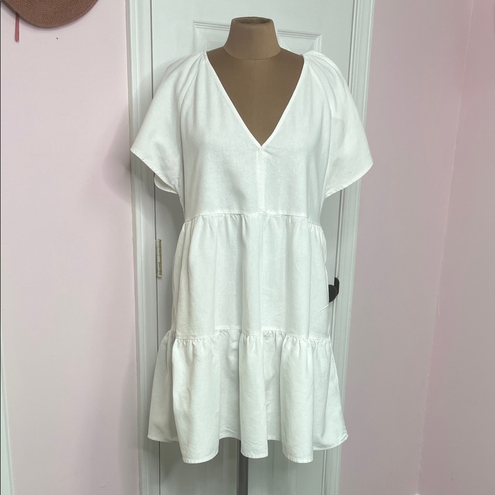 White Tiered Linen Blend V Neck Dress Size Medium